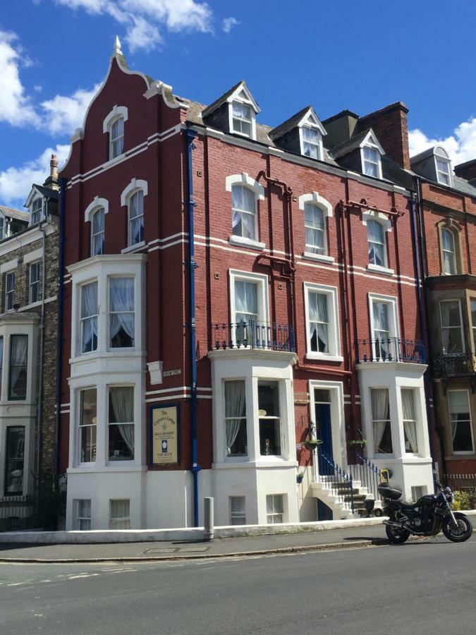 The Captain'S Lodge Room Only Accommodation Whitby Exterior photo